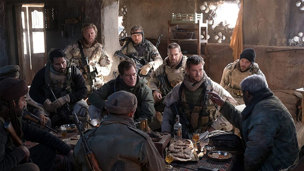 12ผู้กล้าควบม้าเข้าปะทะรถถัง